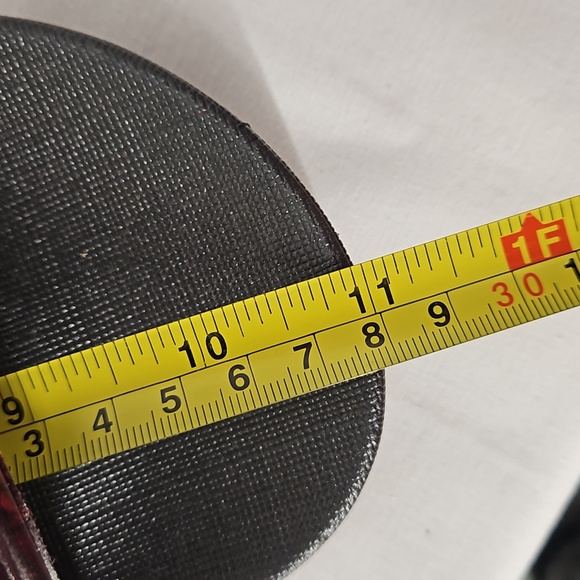 Flip Flops for Men, of a Women Print. B2 - Picture 10 of 12